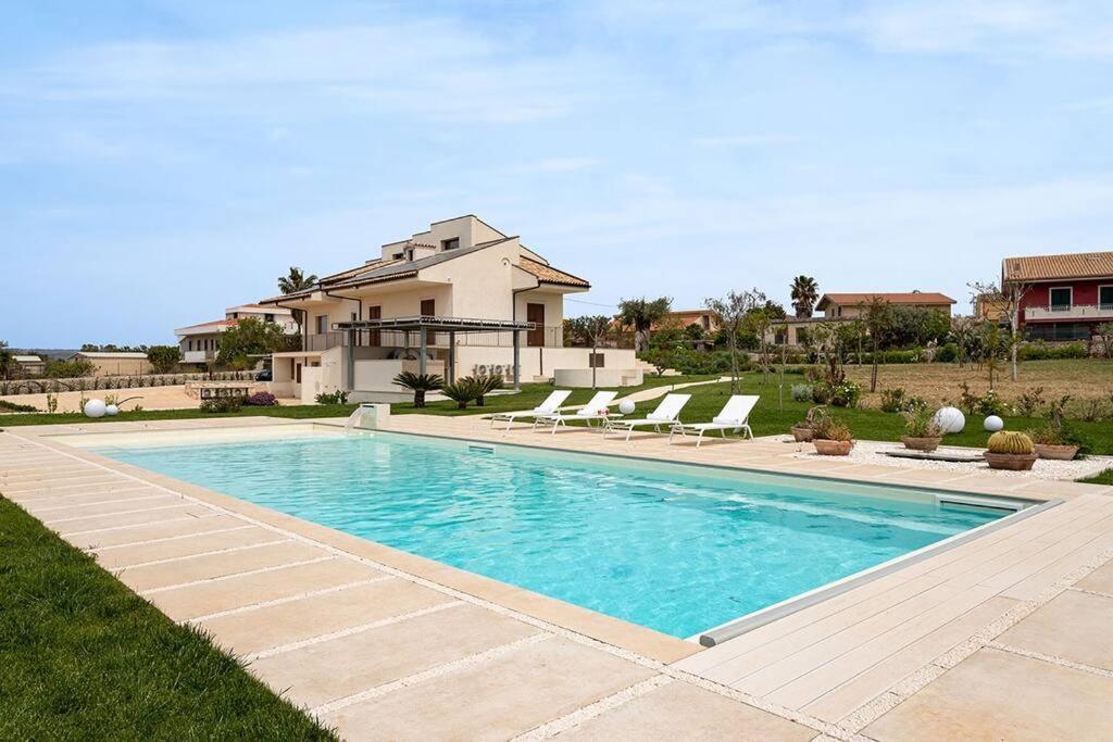 Villa Paradiso With Private Pool, Bbq Area, Huge Garden And Free Parking Modica Ngoại thất bức ảnh